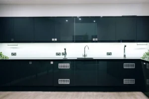 OregaGatwick KitchenArea 300x200