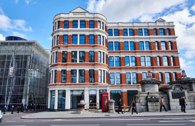 181 Queen Victoria Street External2 1000x648 1 768x498