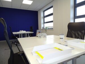 Barnsley 4 to 5 workstation 1536x1152 1 300x225