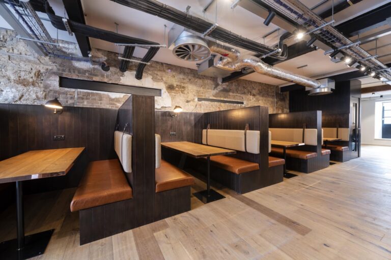 ID 8 Clockwise Edinburgh MeetingRoom4 1680x1120 1 768x512