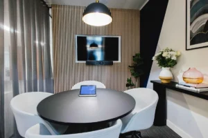 OregaOldBailey WhitbyMeetingRoom 2 300x200