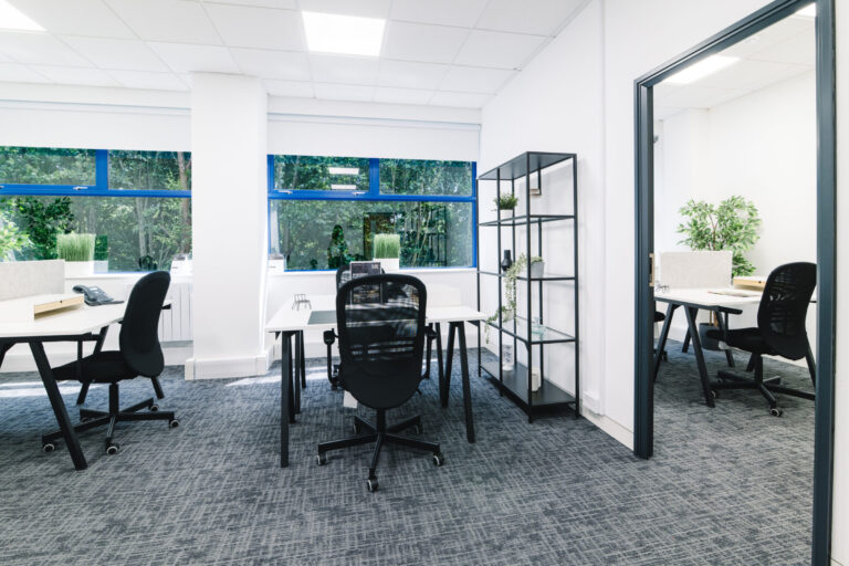 Pure Offices Ayleesbury June25 Social Size 021 2400x1600 1 768x512