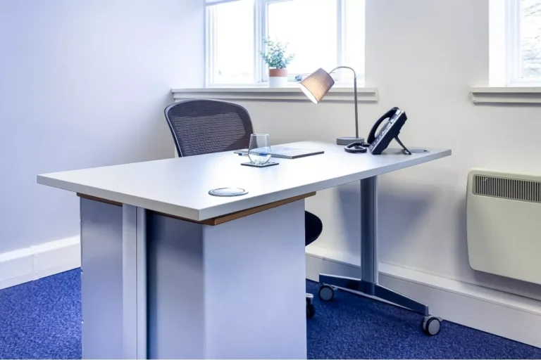Single person office Dalgety Bay 768x512