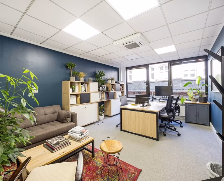 Unbranded Office 768x622