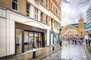 liverpool street exterior scaled 1 300x200