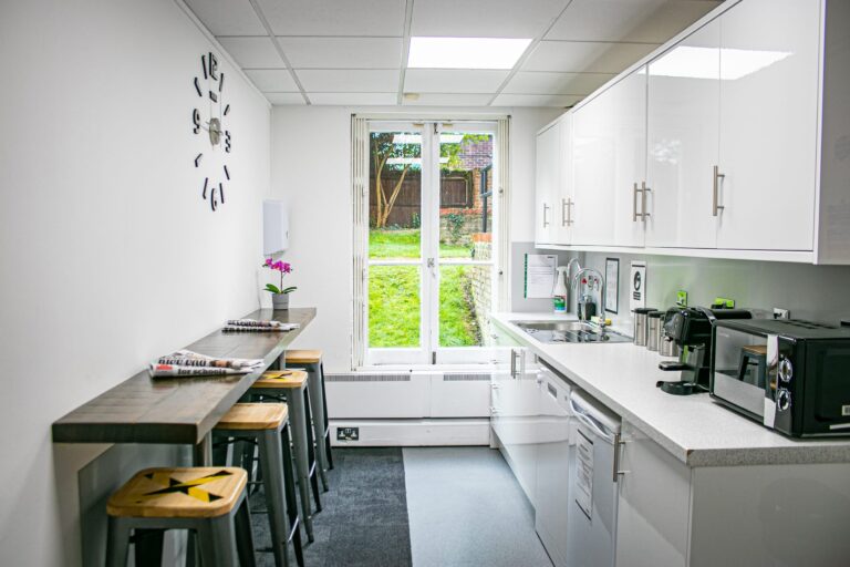 lower ground kitchen 768x512
