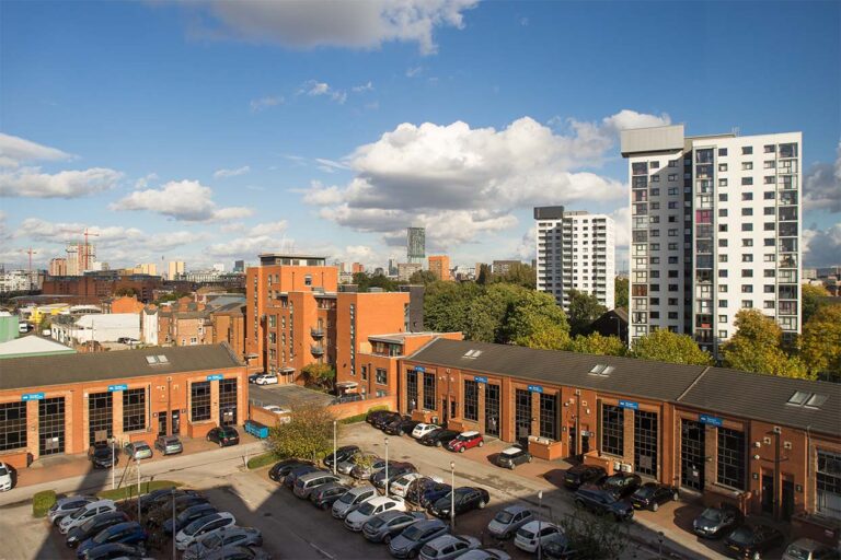 manchester old trafford exterior building 768x512