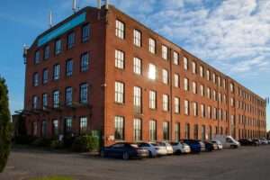 oldham hollinwood building 300x200