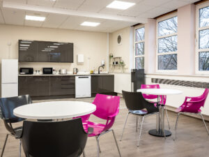 69c6bd3d0b03da1eb120ad30 Kitchen 12 L 300x225