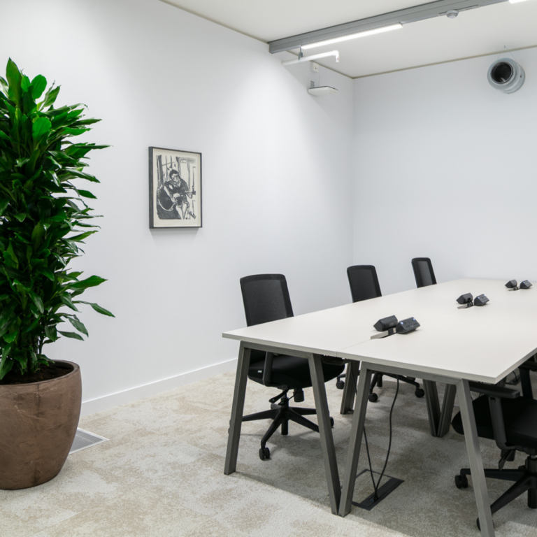 studio y spacemade private office 6 persons 768x768