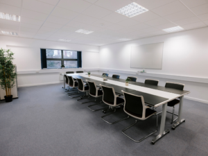 Boardroom.1 4499d114edd6ecdcbaf338397f01a9eb 300x225