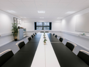 Boardroom.2 4499d114edd6ecdcbaf338397f01a9eb 300x225