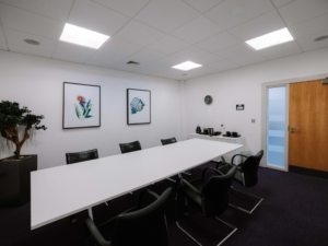 Boardroom 4499d114edd6ecdcbaf338397f01a9eb 300x225