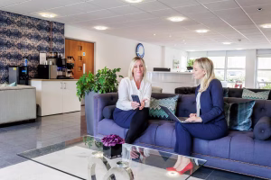 Serviced Office Classic England Ferndown 9 Nimrod Way arena ferndown nimrod way business lounge 300x200
