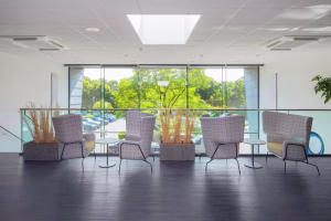 Serviced Office Classic England Hampshire 8 Barnes Wallis Road arena fareham lancaster court lounge 300x200