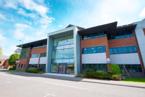 Serviced Office Classic England Southampton 19 Threefield Lane arena southampton threefield house exterior front 02 300x200