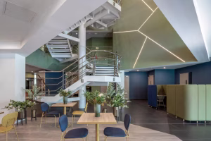 Serviced Office Creative Wokingham Winnersh 100 Berkshire Place arena reading berkshire place breakout 03 300x200