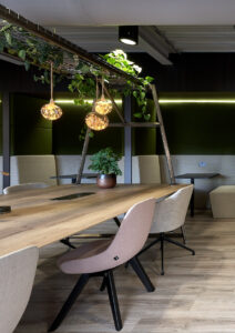 65799927a8f1131ecd4775a2 Cobalt Cardiff lounge 27 office space 212x300