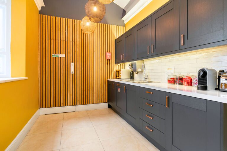6a858e32b905410236dec1d1 office space for rent in dublin 40 Fitzwilliam Square 3 768x512