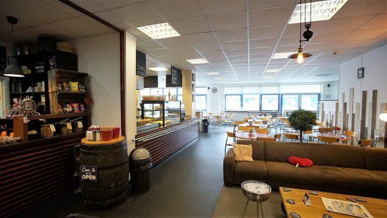 Caerphilly Gallery 1 768x432