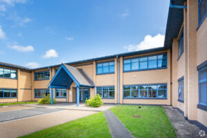Caerphilly Gallery 7 300x200
