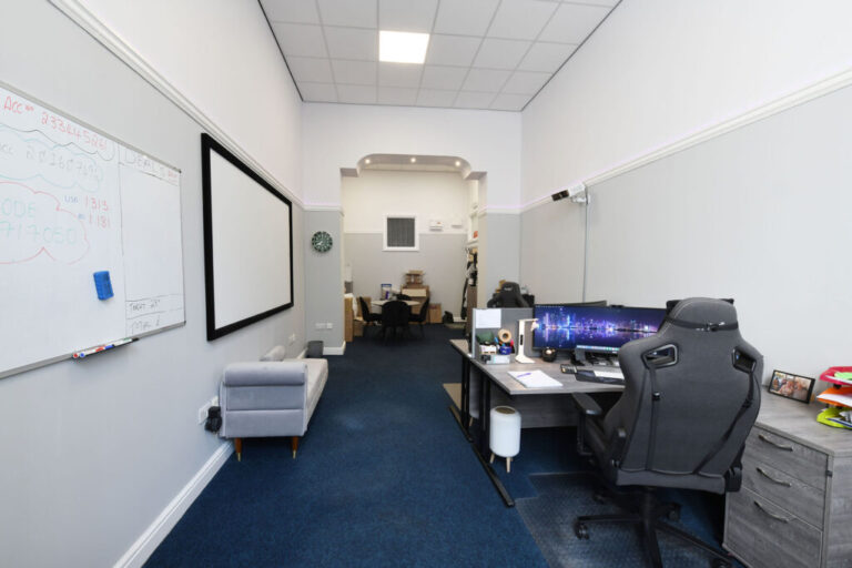office2 1024x682 1 768x512