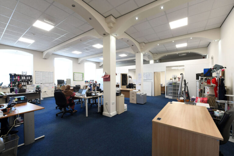 offices1 1024x682 1 768x512