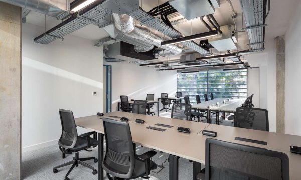 a private office space in london to rent